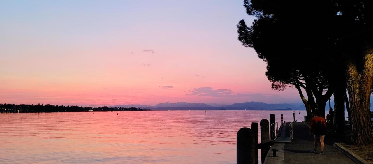 Casa Francesca Apartment Peschiera del Garda Bagian luar foto